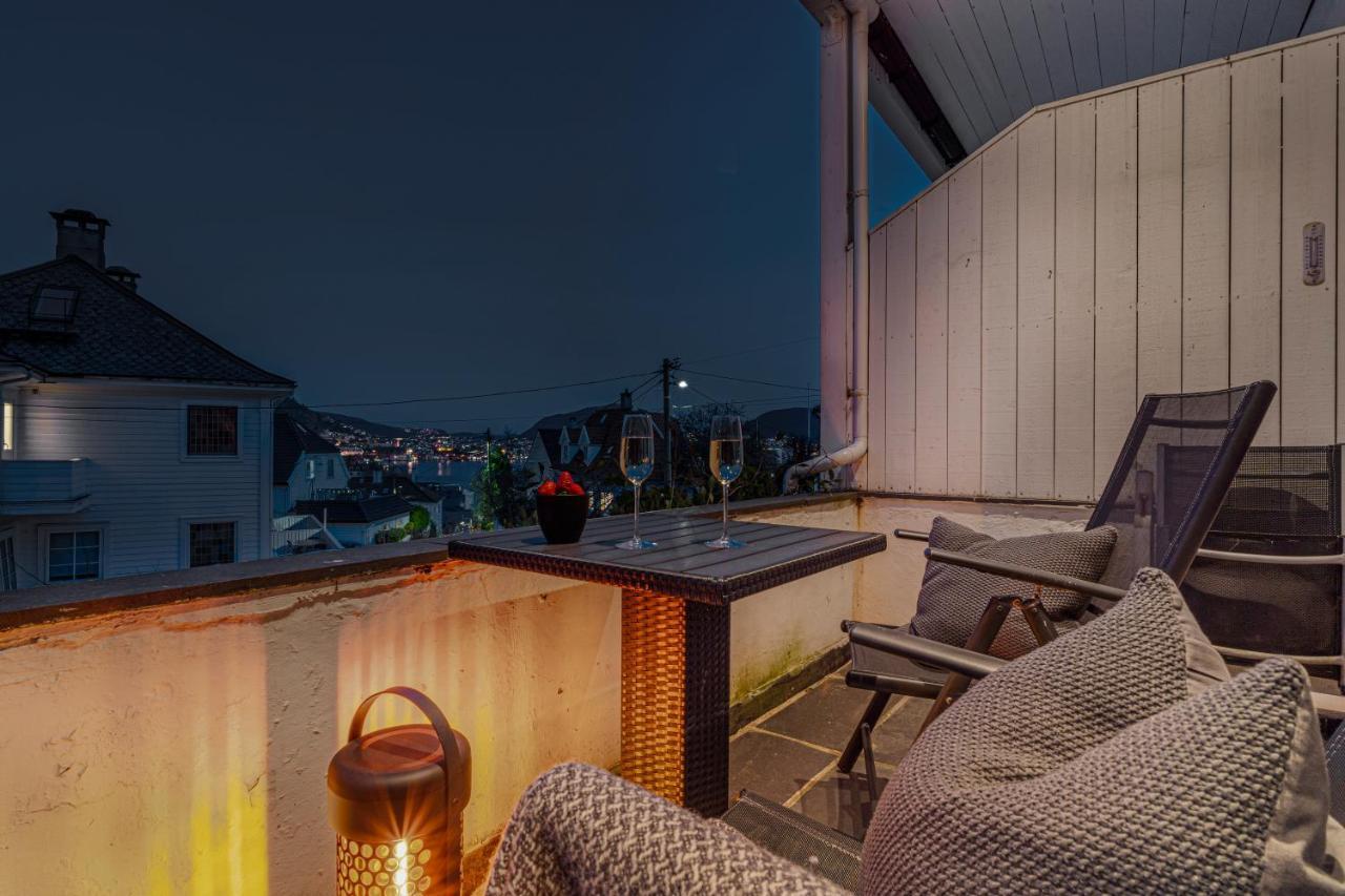 Big W/ A View And Parking Apartamento *